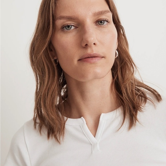 Madewell Brightside Rib Split-Neck Tee eyelet white - Picture 4 of 5